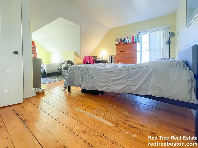 16 Foster St #1 — Photo 18