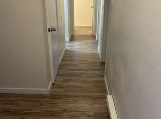 34015 1st Cir S #B, Federal Way, WA 98003