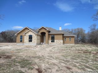 197 Sendera Xing, La Vernia, TX 78121
