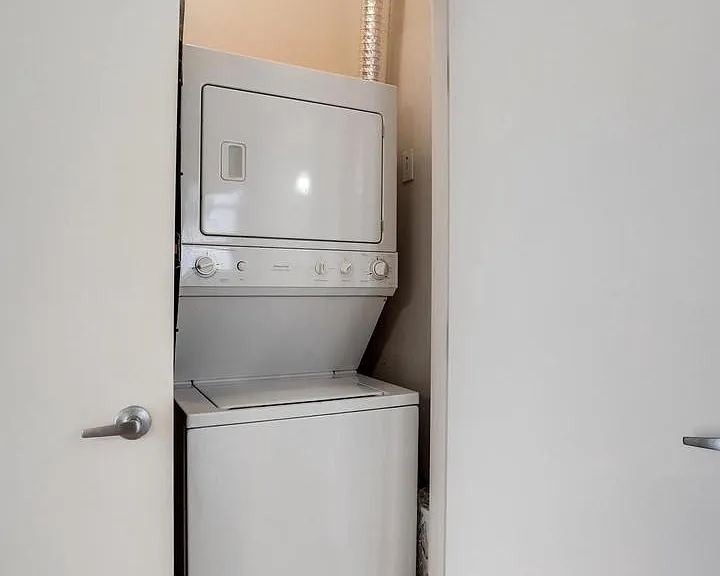 1435 Chapin St NW #206 — Photo 15