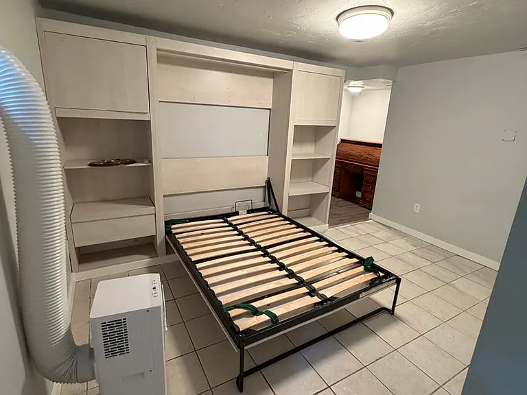 506 West Babcock — Photo 7