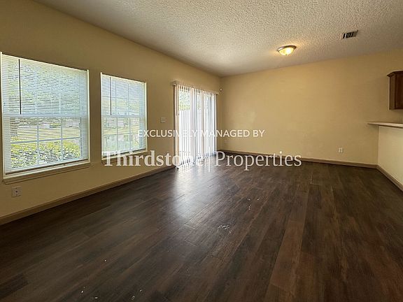 4th image of 1660 Biscayne Bay Cir