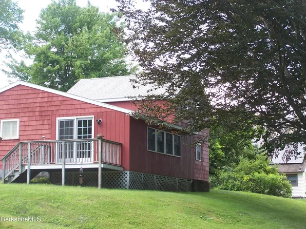 115 Cloverdale St, Pittsfield, MA 01201