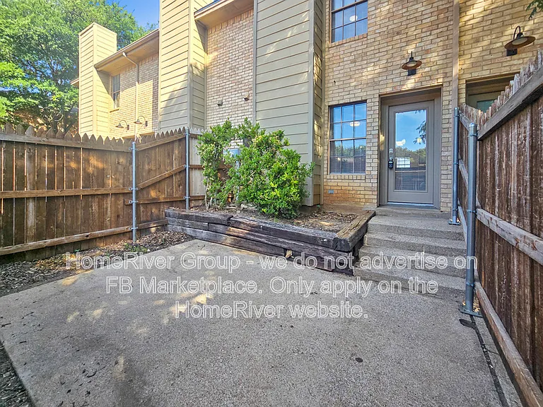 7403 Kingswood Cir — Photo 15
