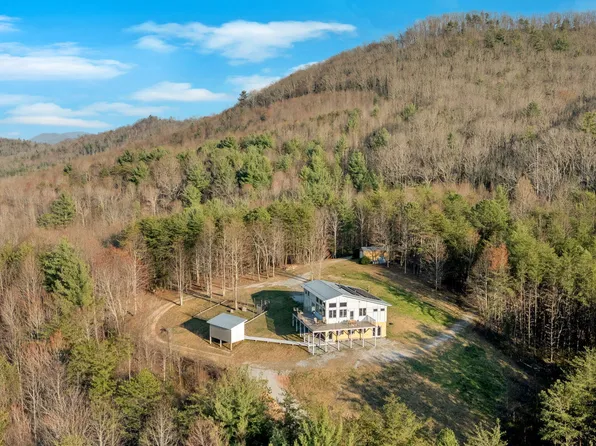 1098 Paint Mountain Rd, Greeneville, TN 37743