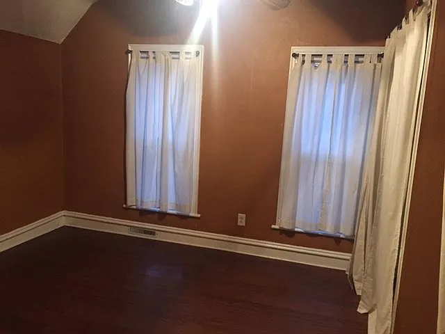 1305 College Ave NE — Photo 4