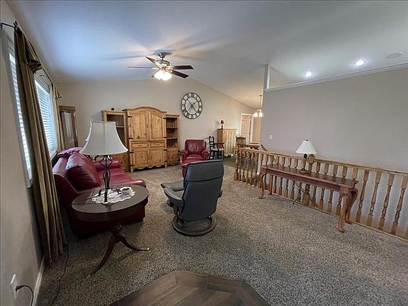 4th image of 2929 E Brettonwood Dr
