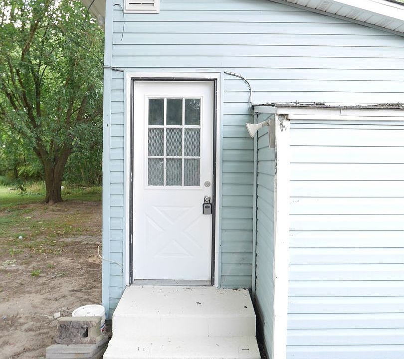1st image of 305A S Marlyn Ave #D
