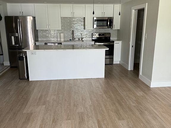 2nd image of 6900 Onyx Dr N
