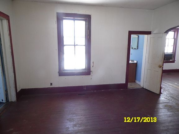 3rd image of 625 N 2nd St