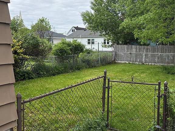 5th image of 37 Bennett Ave
