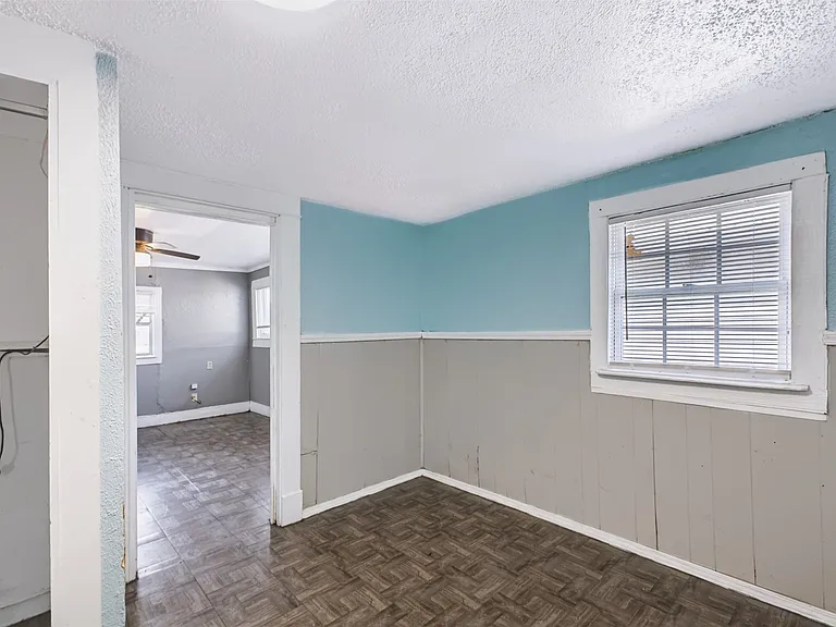 928 E Corona St — Photo 21