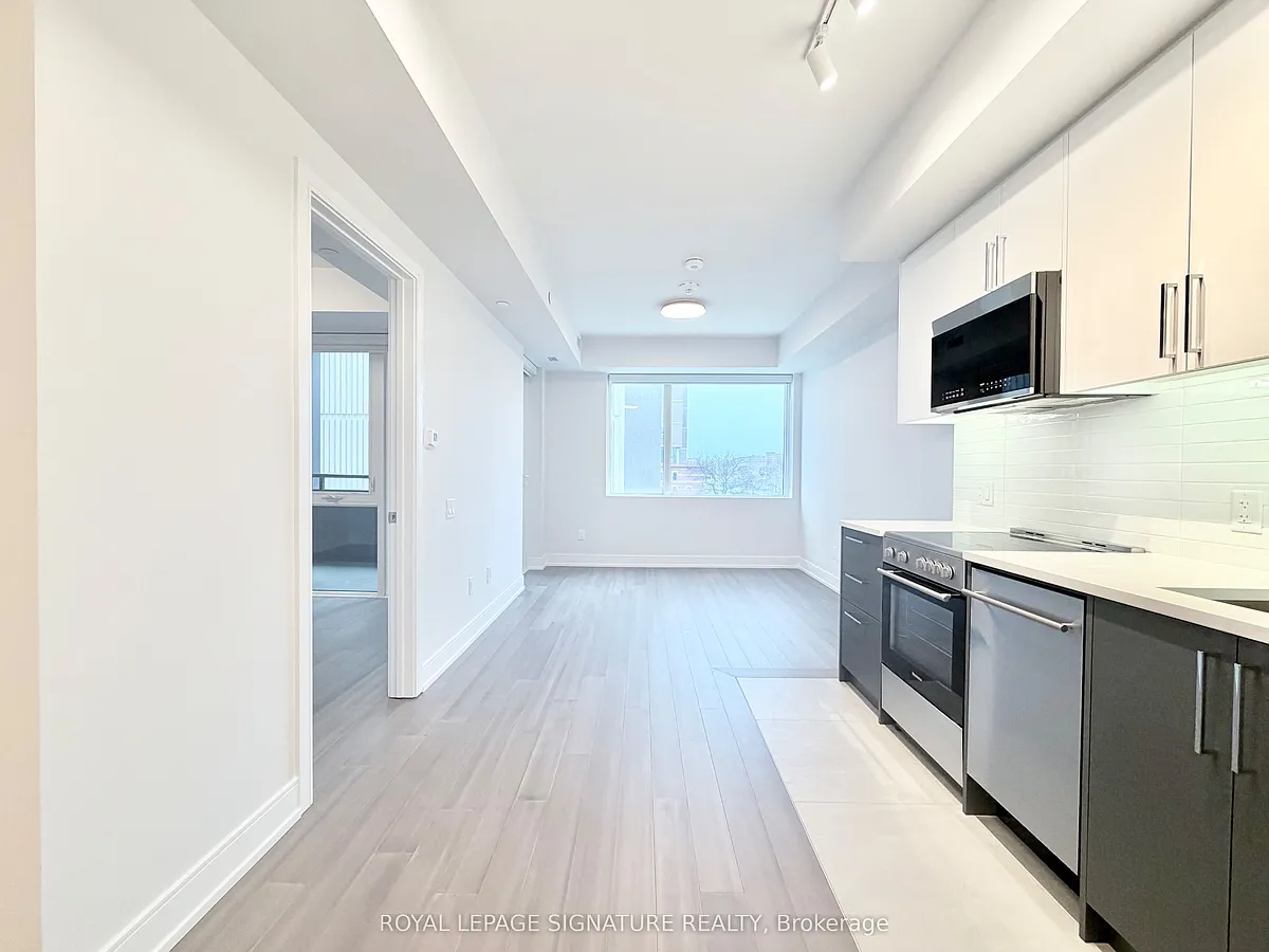 Building Photo - 664 Spadina Ave #406