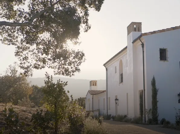 205 Whiskey Hill Rd, Redwood City, CA