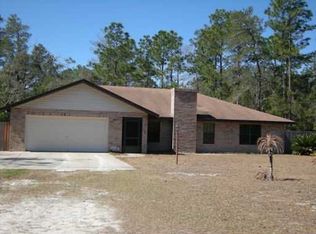 2401 Possum Ln, De Leon Springs, FL 32130