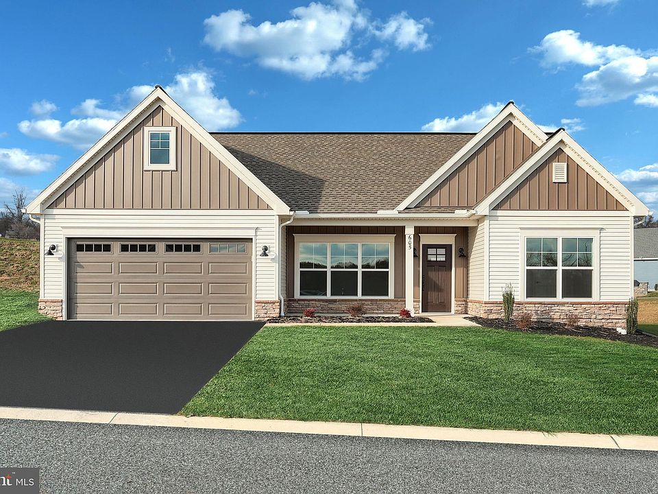 1st image of 605 Lilliana Dr