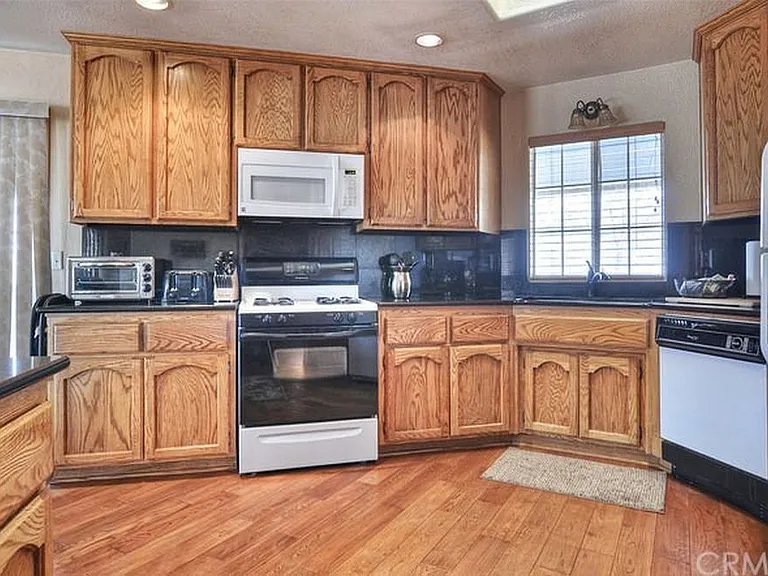 1167 Alameda Dr — Photo 15