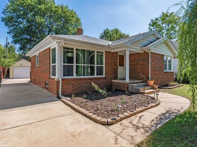 930 N Crestway Ave, Wichita, KS, 67208