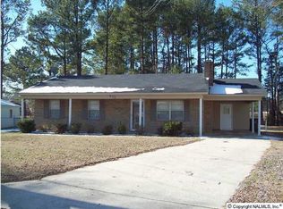 615 Blaine Dr SW, Decatur, AL 35603