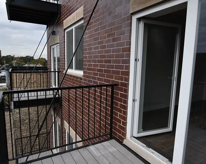 925 W Irving Park Rd #503 — Photo 11