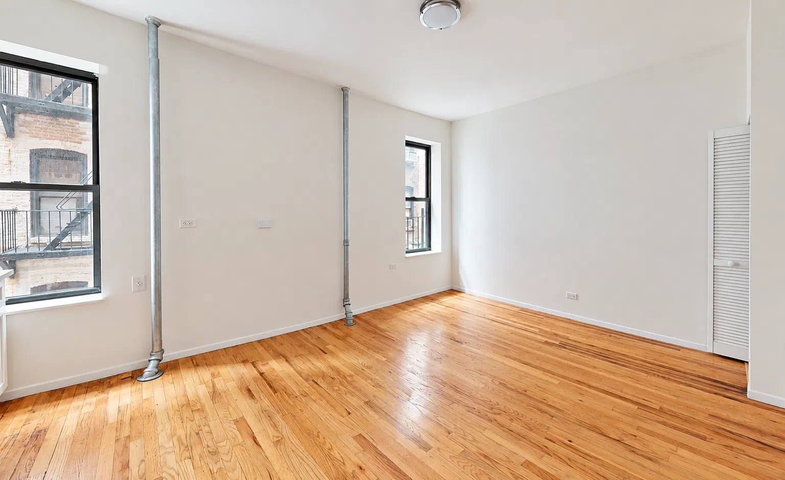 415 East 73rd Street — Photo 4