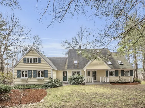155 Fifty Acre Way, Carlisle, MA 01741