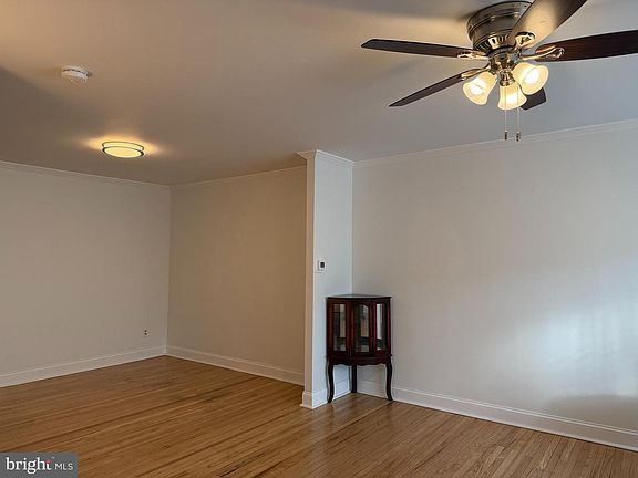 4th image of 3669 N Hereford Ln
