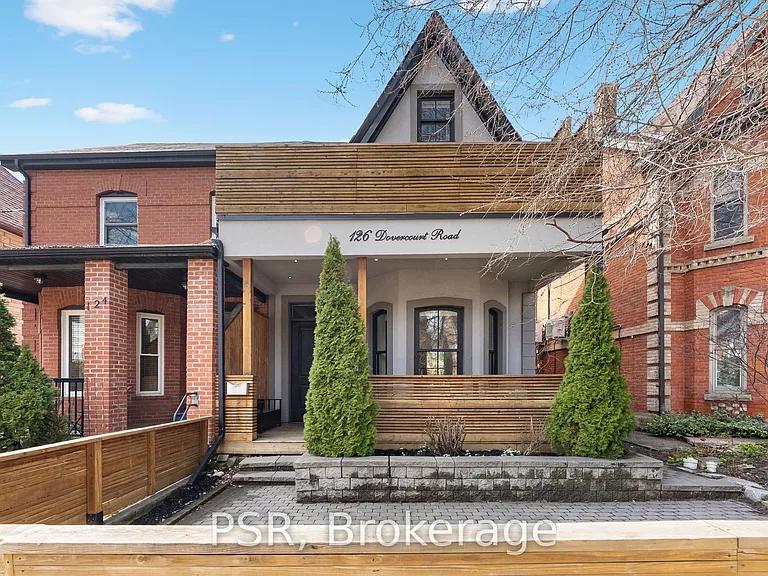 126 Dovercourt Rd — Photo 42