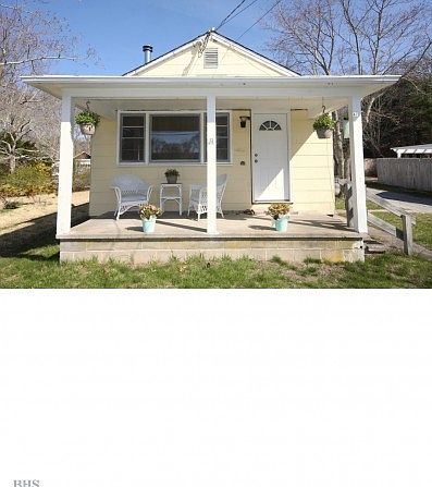 1st image of 47 Fanning Ave