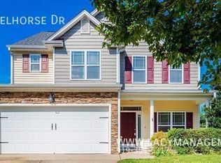 1028 Steelhorse Dr, Fuquay Varina, NC 27526