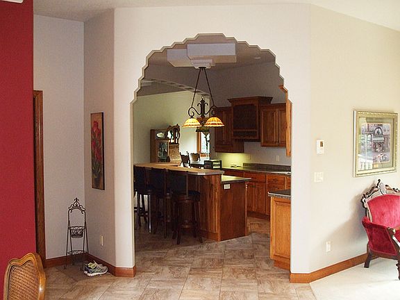 5th image of 907 Hillcrest Grand Ave