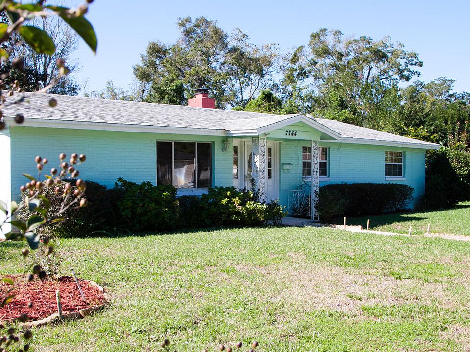 1st image of 7744 Barry Dr E
