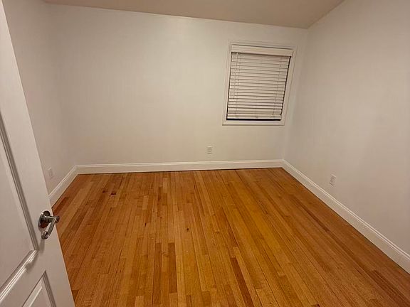 5th image of 6924 223rd St Floor 1