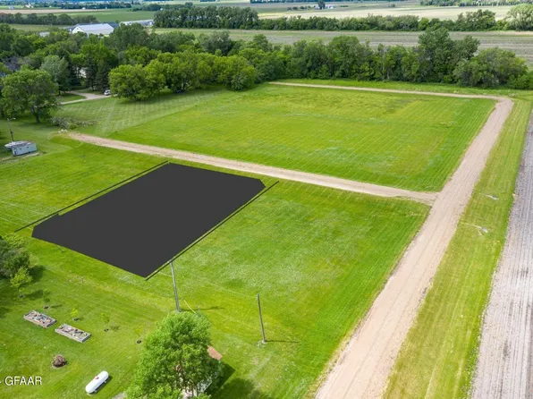 Lots 5 8 Block #32, Reynolds, ND 58275