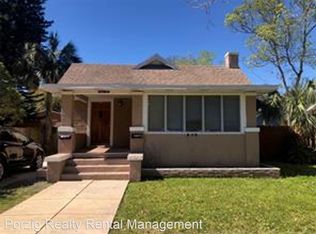 910 S Park Ave, Sanford, FL 32771
