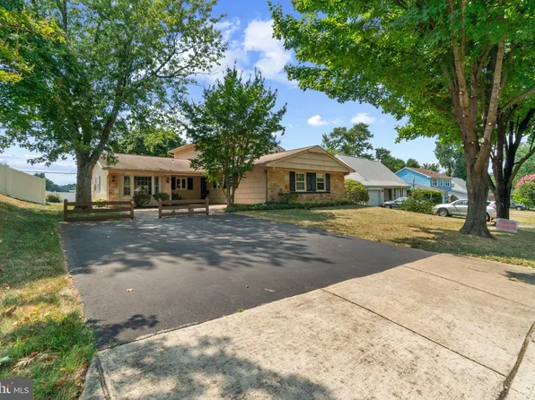 2910 Tapered Ln, Bowie, MD 20715