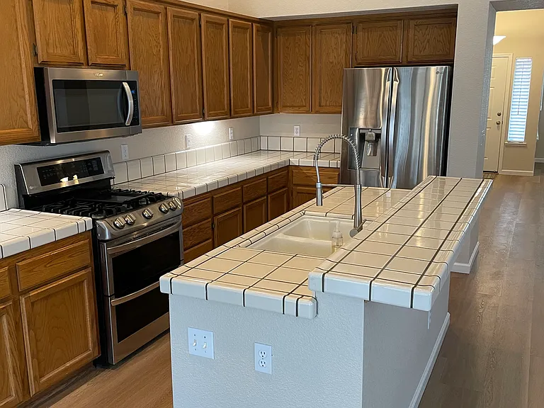933 Lake Canyon Ave — Photo 8
