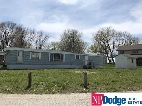 4844 Bay Cir, Tekamah, NE 68061