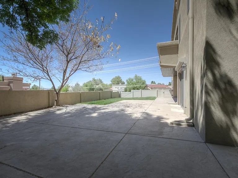 7009 Pala Mesa Ct NE — Photo 47