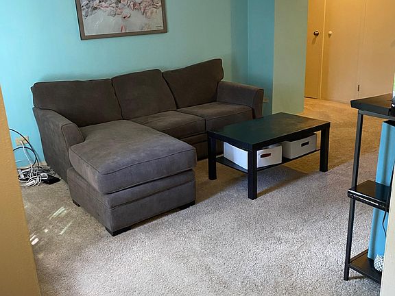 3rd image of 100 Elizabeth St #113