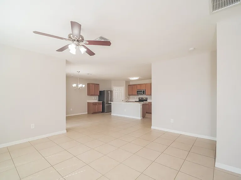 509 SW 11th Ave — Photo 5