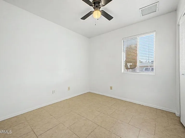1508 W Rockwood Dr — Photo 7