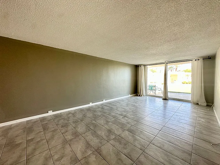 200 Camino Norte — Photo 4