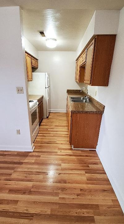 1st image of 851 E Washington Ave APT A1