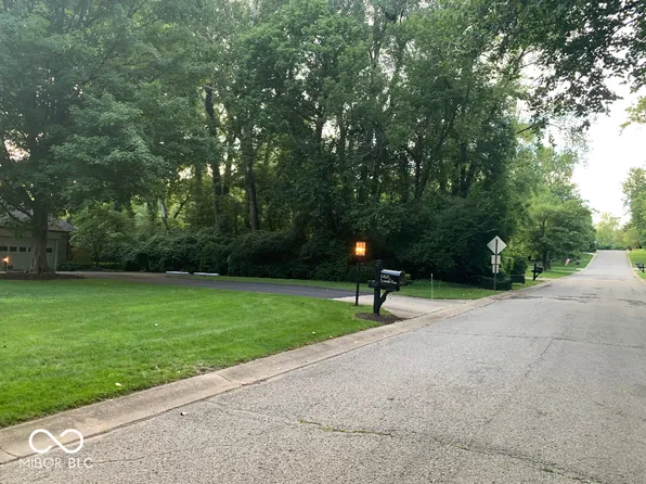 8462 Springview Dr, Indianapolis, IN 46260