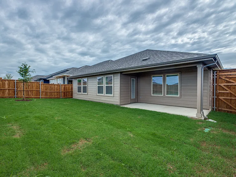 3904 Jasper Ln — Photo 25