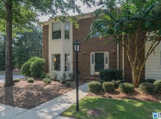 942 Chestnut Oaks Cir, Birmingham, AL 35244