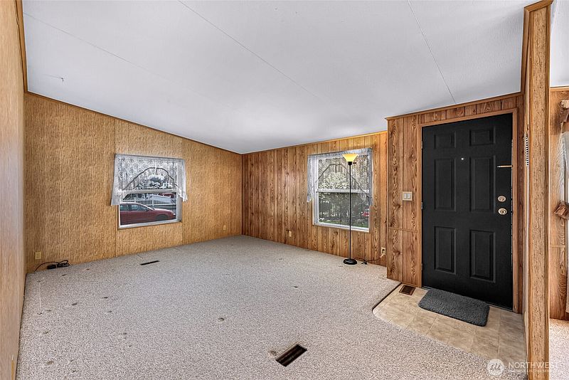 3rd image of 1710 N 33rd Place
