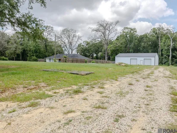 24063 Joe May Rd, Denham Springs, LA 70726