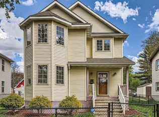 2522 James Ave N, Minneapolis, MN 55411
